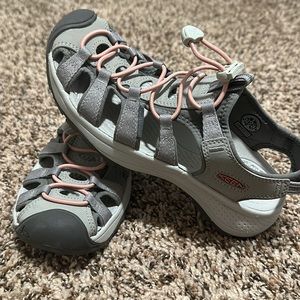 Keen Astoria West Gray/Pink Sandal